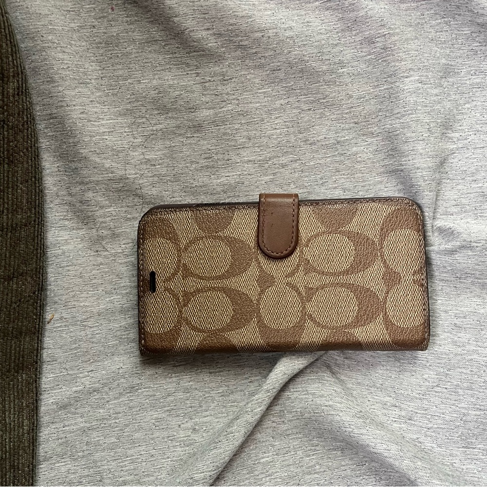 Coach Brown Patterned Wallet Case
